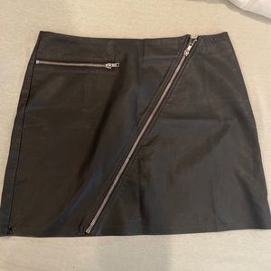 leather skirt